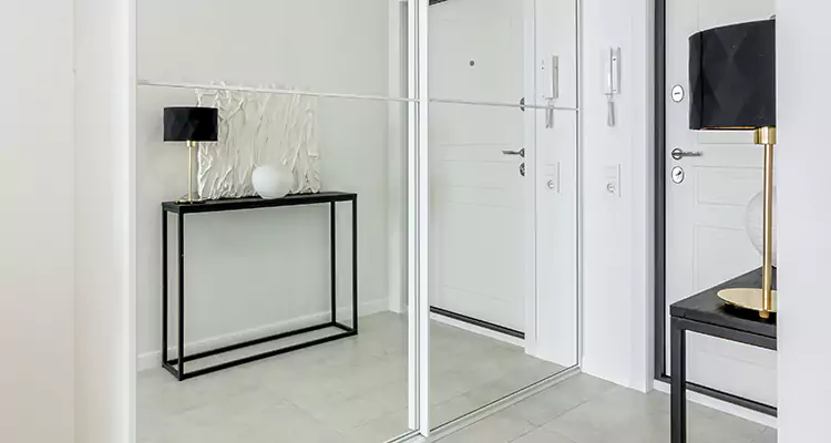 Mirrored Bifold Closet Doors Repair in Key West, FL