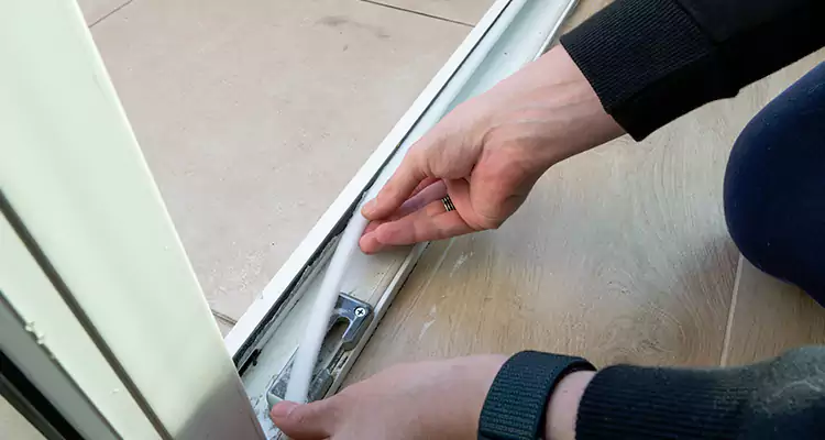 Garage Door Off Track Repair in Key West, FL