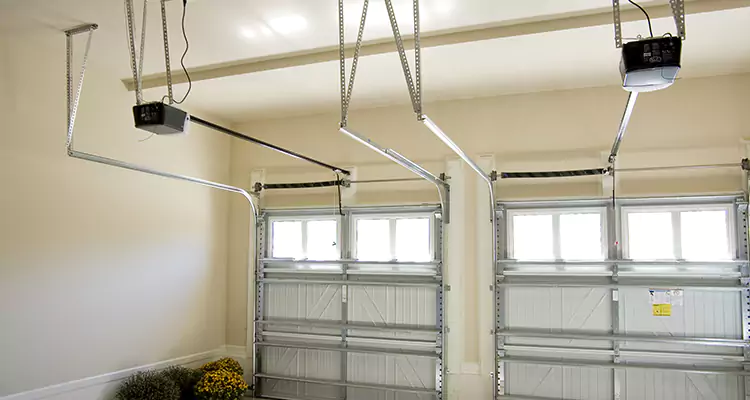 Residential Emergency Garage Door Repair in Key West, FL