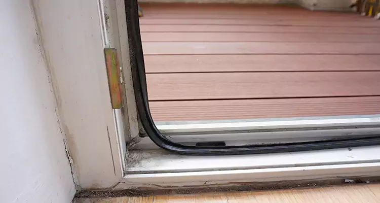 Why Choose Us for Leaking Sliding Glass Door Repair in Key West, FL?
