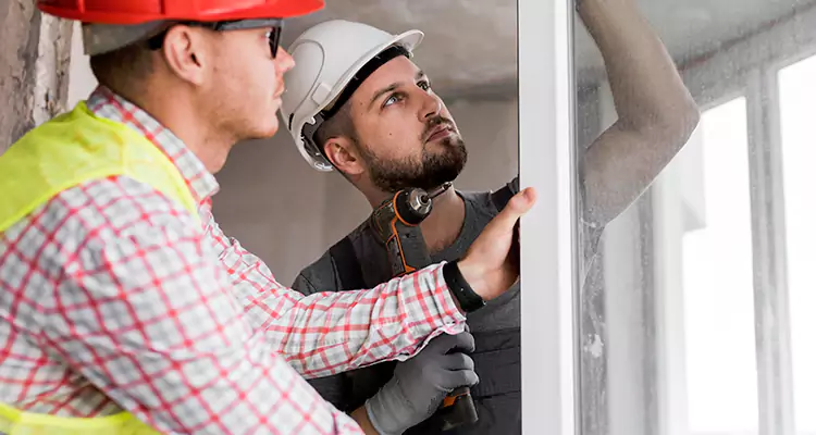 Vertical Crank Out Windows Repair in Key West, FL